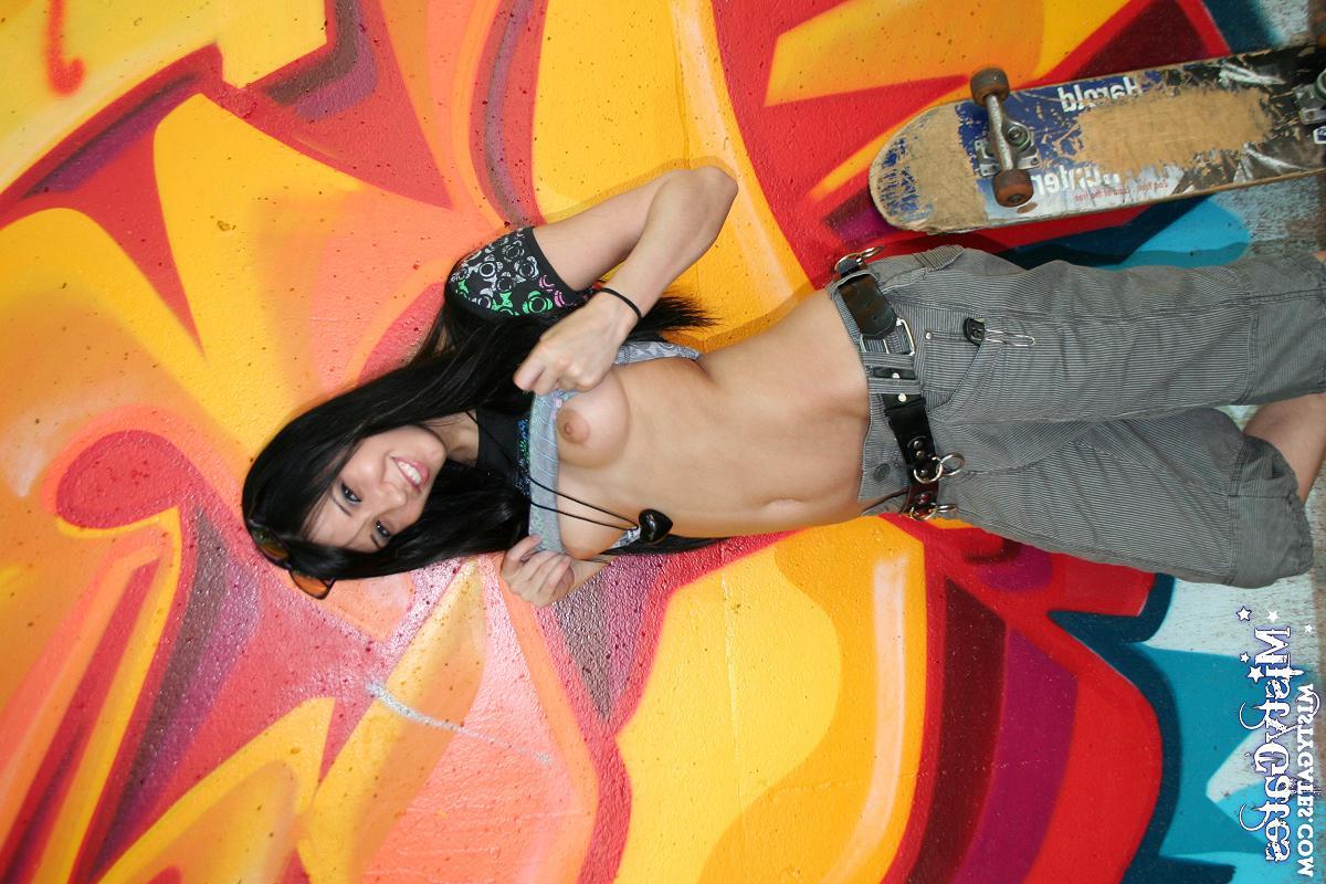 20P Pictures of teen Misty Gates exposing herself in a skate park