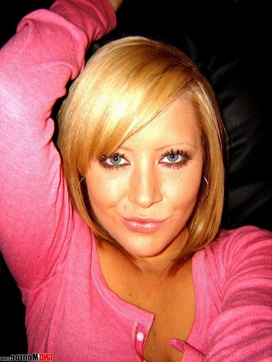 16P Pictures of teen GND Monroe taking hot pics of herself at home