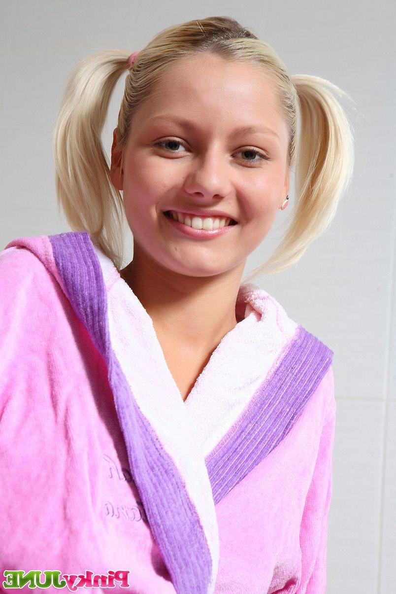 15P Pictures of Pinky June shaving for your enjoyment