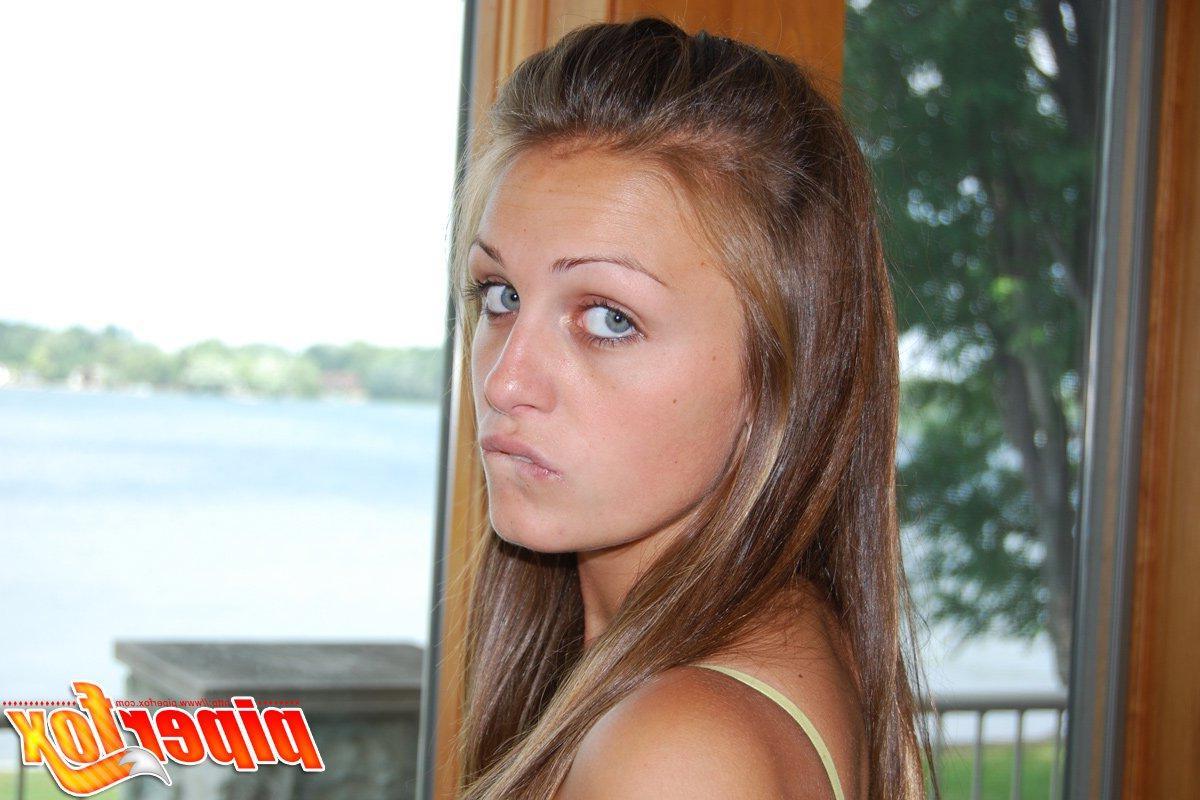 15P Pictures of teen Piper Fox getting naked so you can fuck her