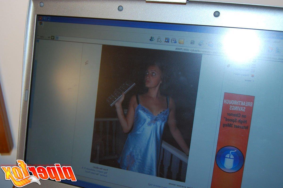 15P Pictures of Piper Fox stripping so you can fuck her