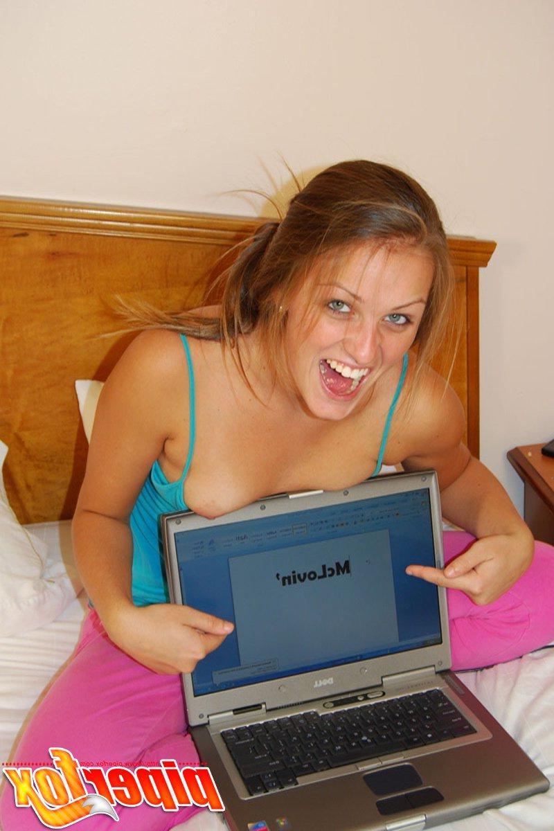 15P Pictures of Piper Fox stripping so you can fuck her
