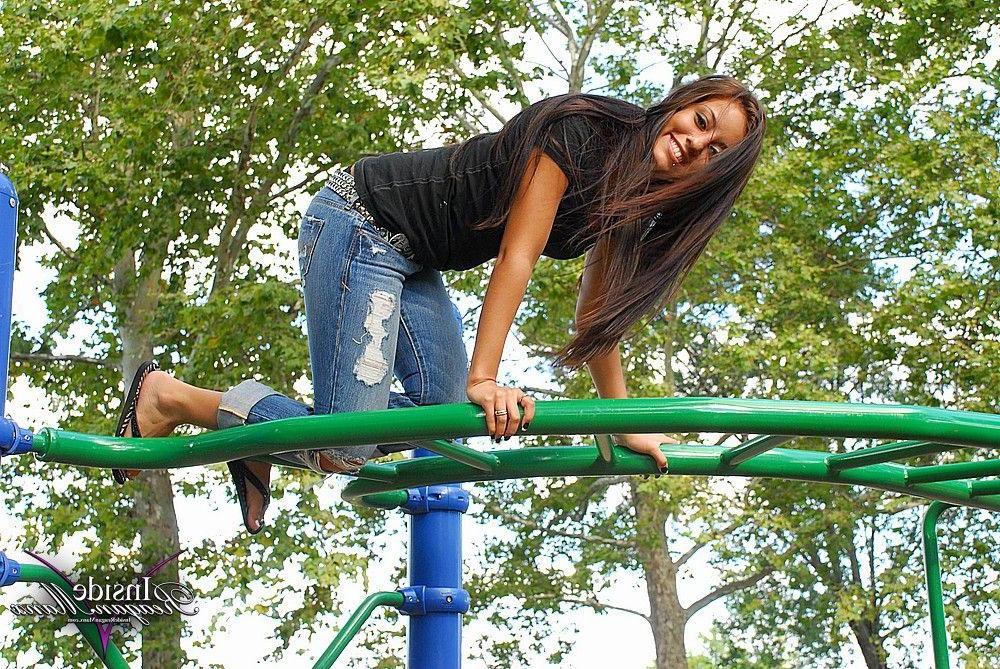14P Pictures of Reagan Manx teasing in the park