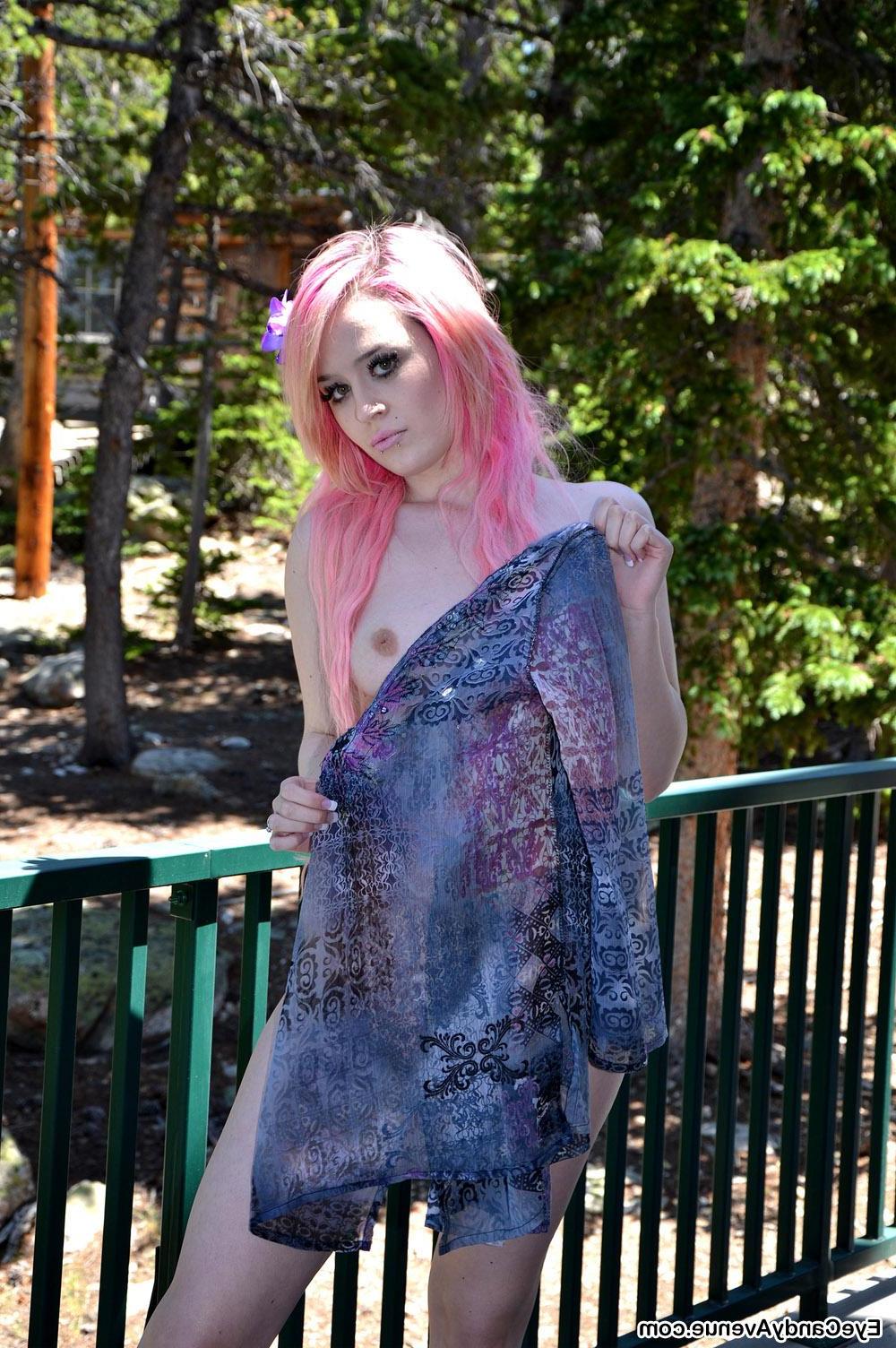 16P Beautiful emo girl Rin strips out of her pink and purple