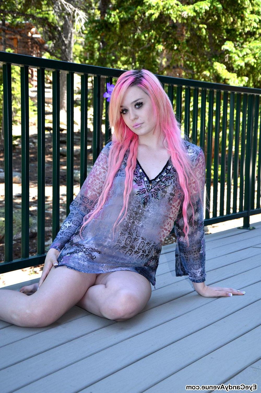 16P Beautiful emo girl Rin strips out of her pink and purple