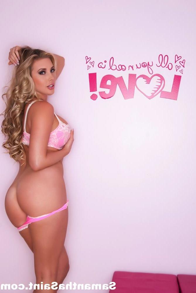 15P Busty blonde girl Samantha Saint strips nude and offers you her wet pussy