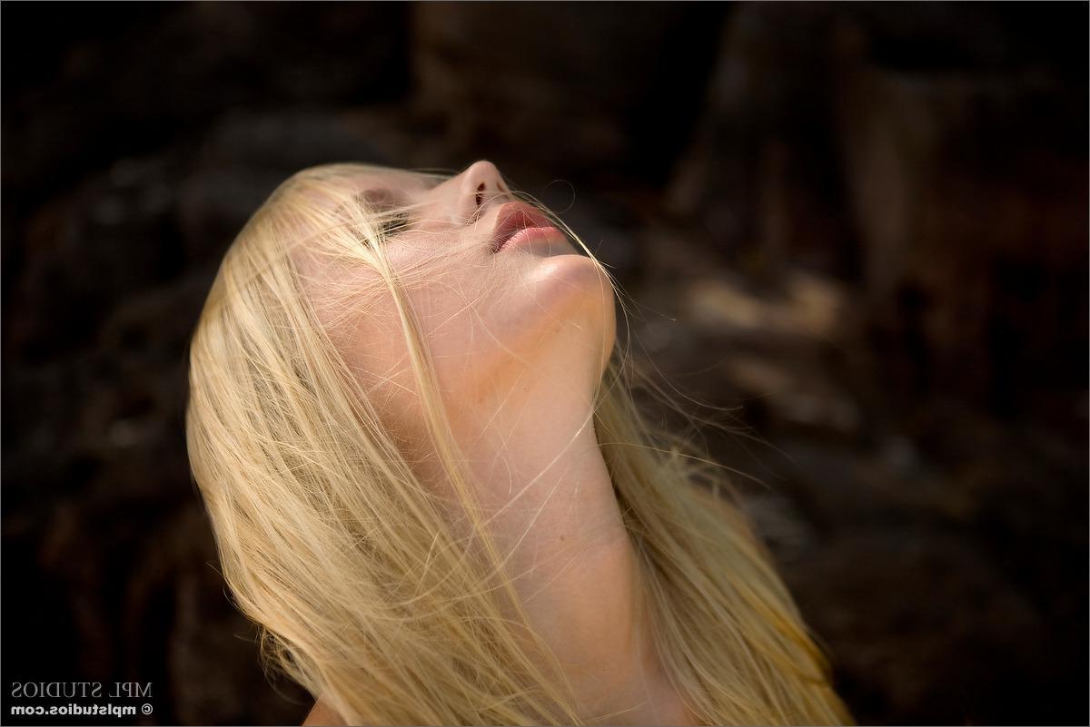 12P MPL Studios Presents Sarah in "Time Space"
