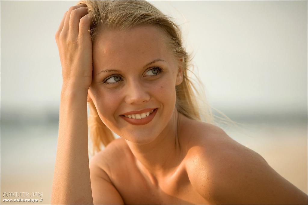 12P MPL Studios Presents Sarah in "Smoke On The Water"
