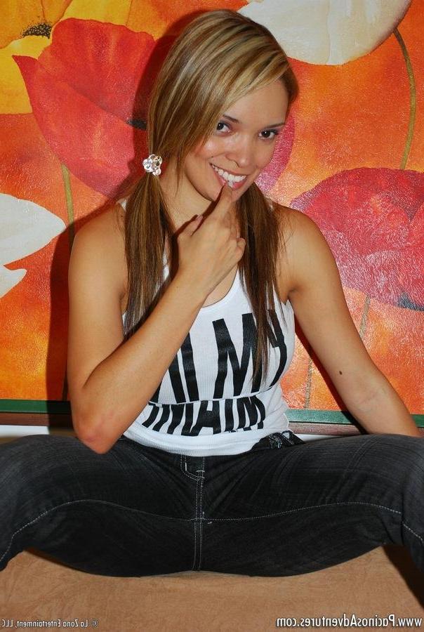 15P Savanna slips out of her Miami short and her tight jeans to fuck her pussy hard