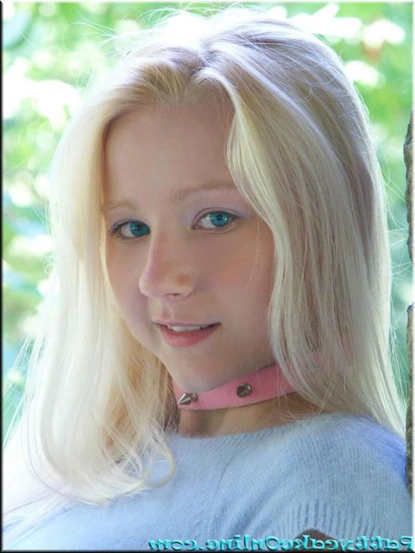 16P Pictures of blonde teen Pattycake teasing in a skirt