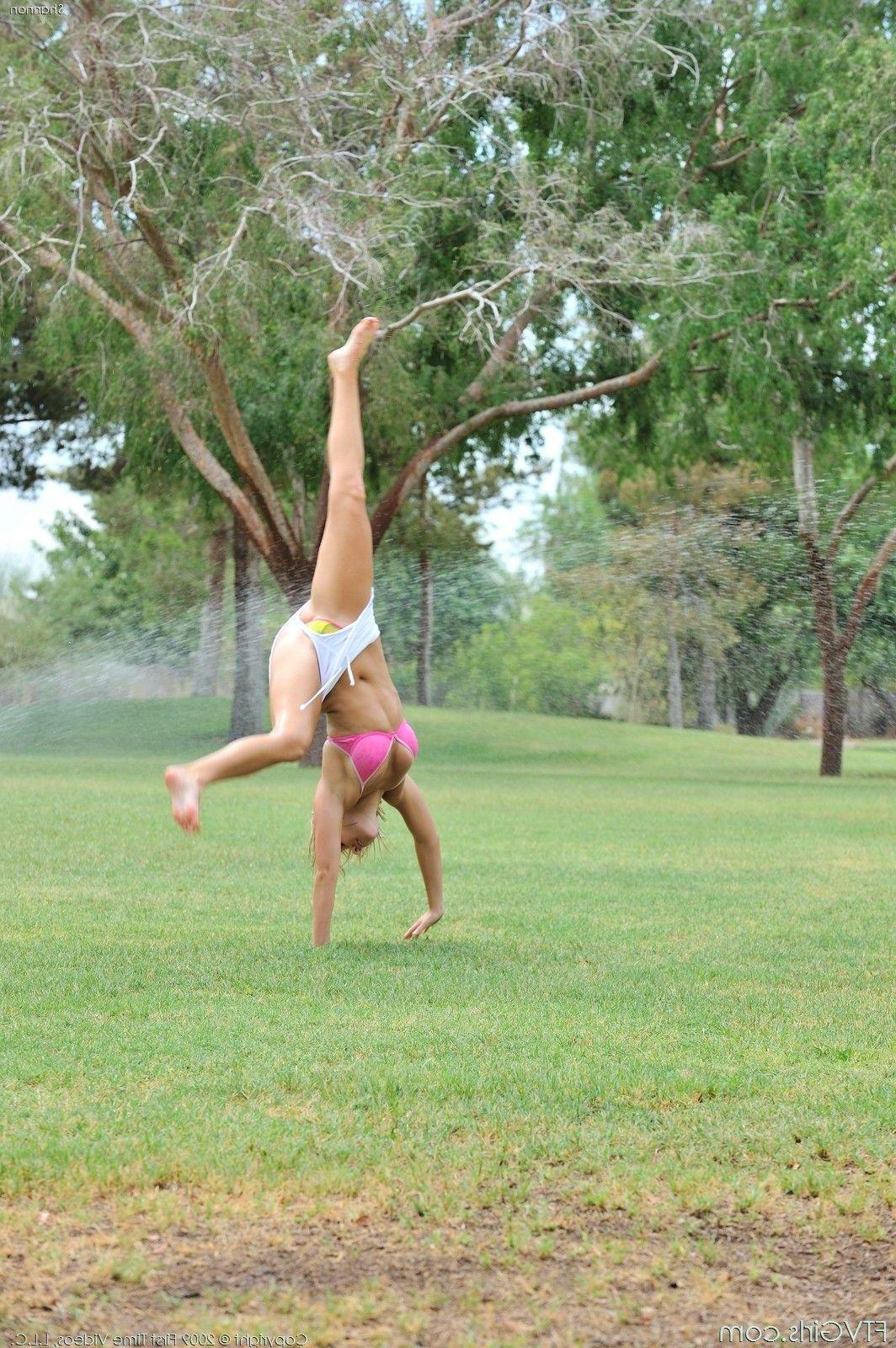 20P Pictures of Shannon playing with her pussy in a park