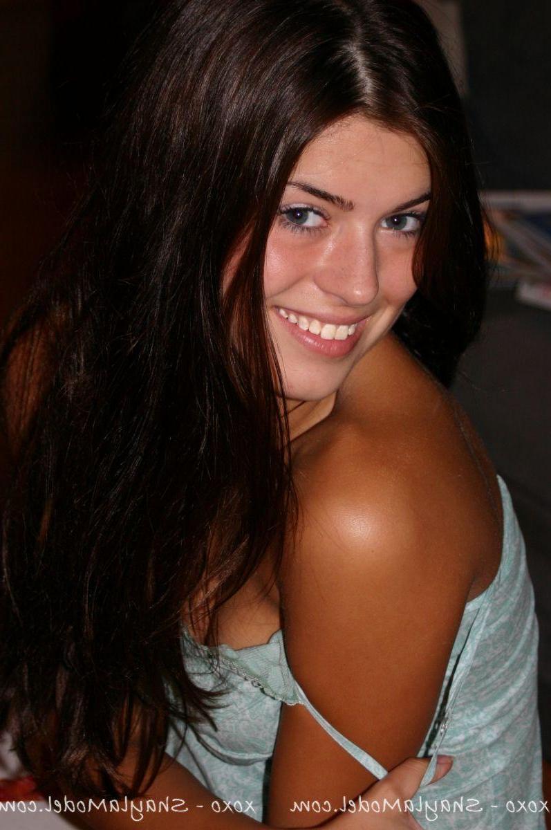 20P Pictures of Shayla Model stripping down to her panties