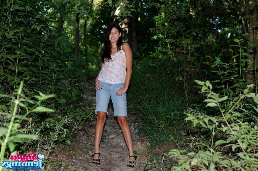 12P A very cute Shyla Jennings is out in the park looking to have some fun