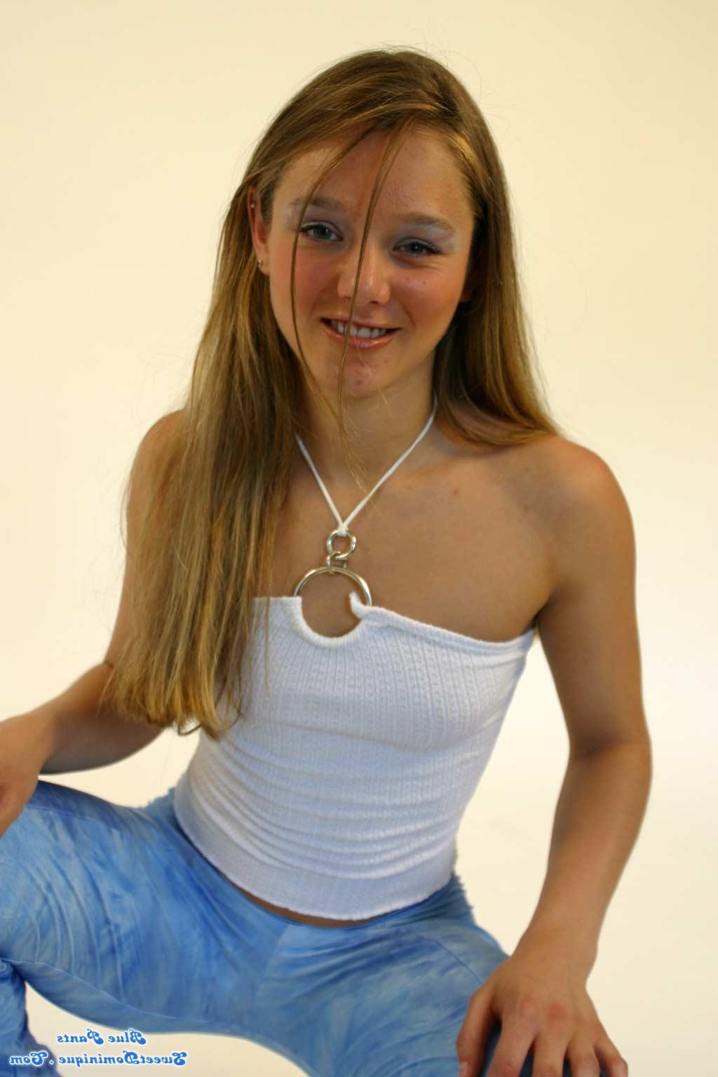 15P Pictures of teen star Sweet Dominique giving you a hot tease