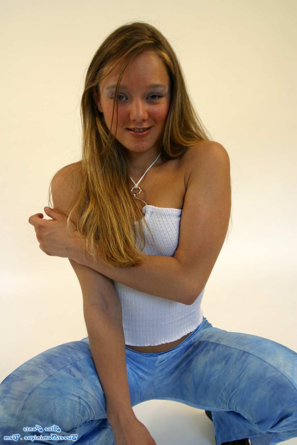 15P Pictures of teen star Sweet Dominique giving you a hot tease