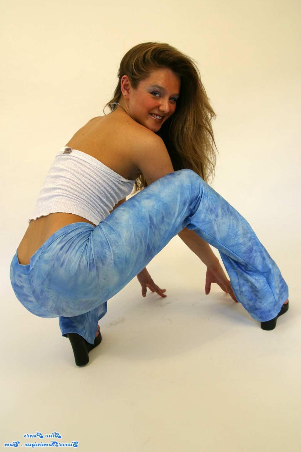 15P Pictures of teen star Sweet Dominique giving you a hot tease