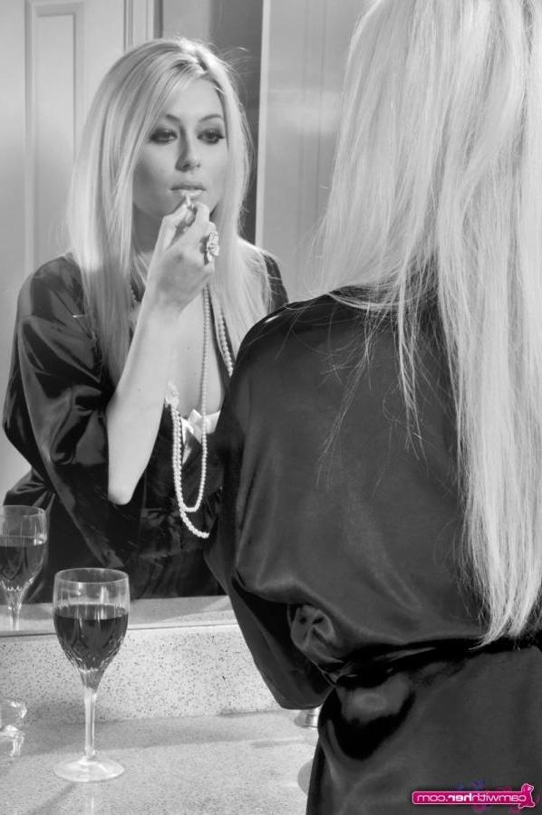 12P Gorgeous blonde bombshell Sydney getting ready in her white lingerie