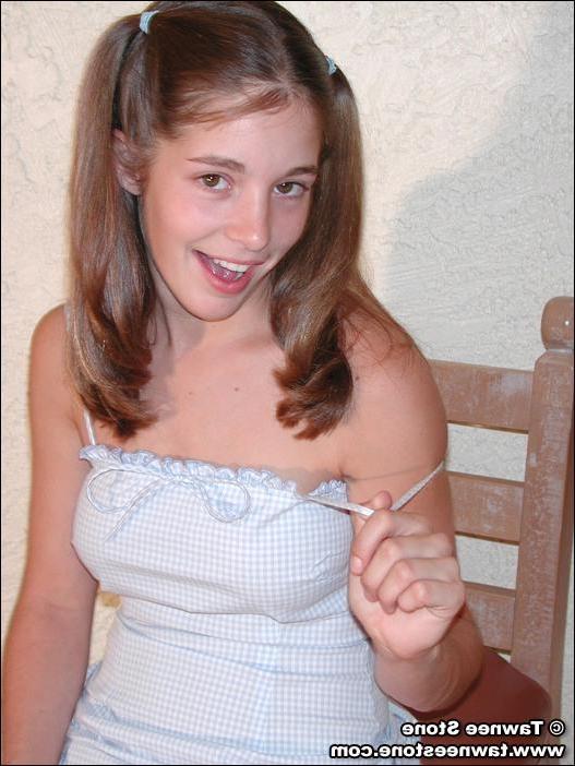 20P Pictures of Tawnee Stone in her panties