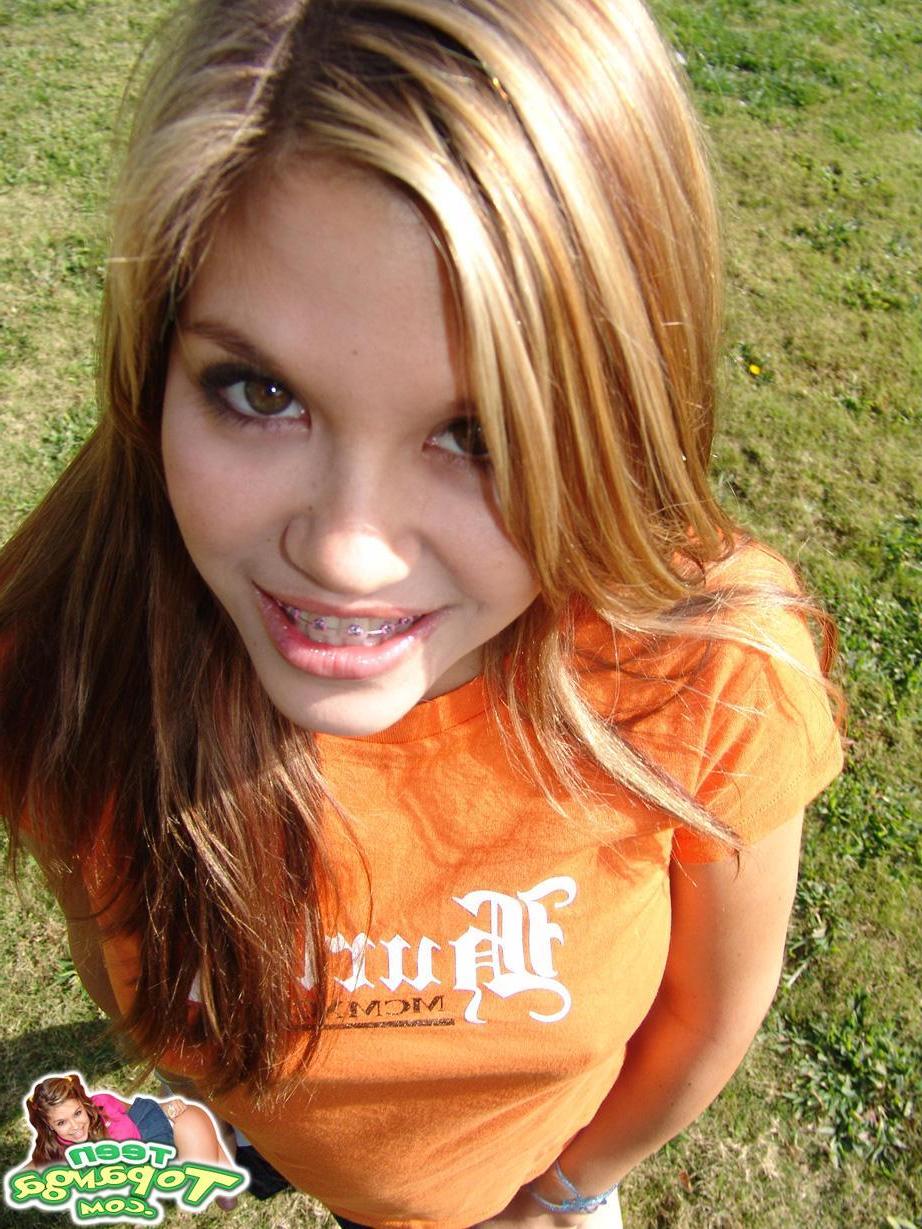 12P Teen Topanga gets horny while rollerblading and pulls down her panties