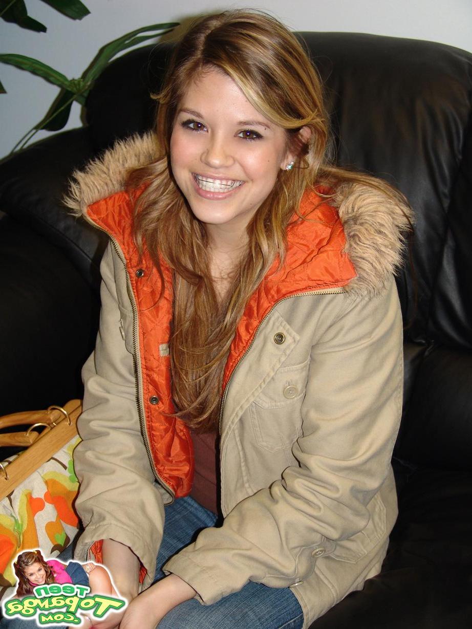 12P Hot girl Teen Topanga wants to show you her delicious ass