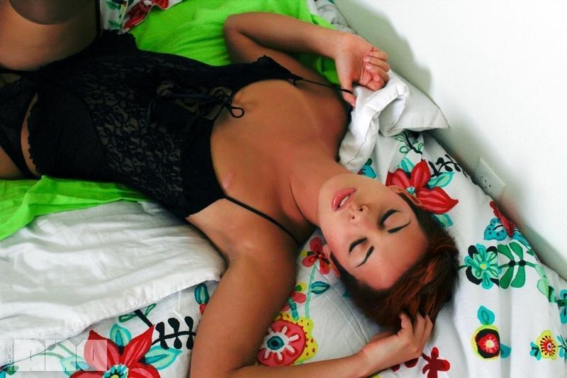 15P Alt model The Araxie strips for you in bed