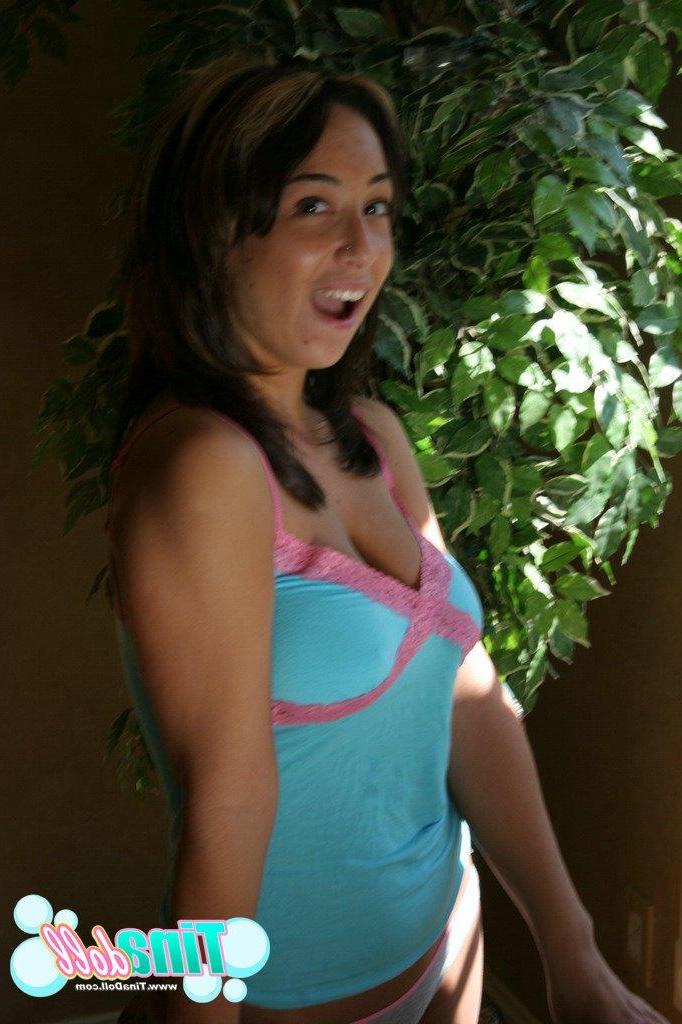 15P Tina Doll shows you her massive tits