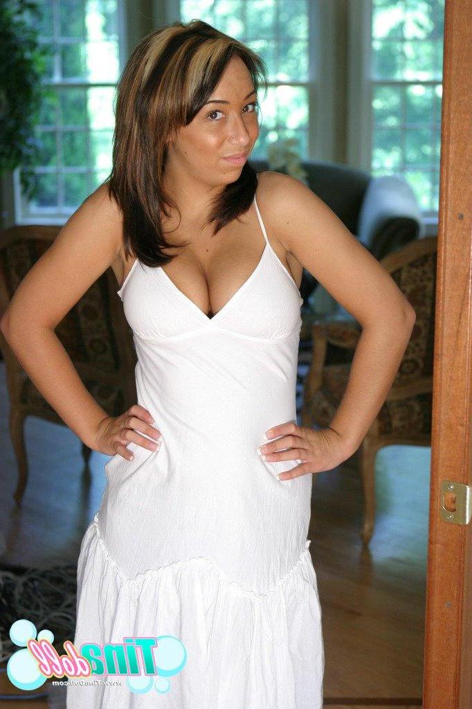 15P Busty Tina Doll shows off her fuckable ass and huge boobies