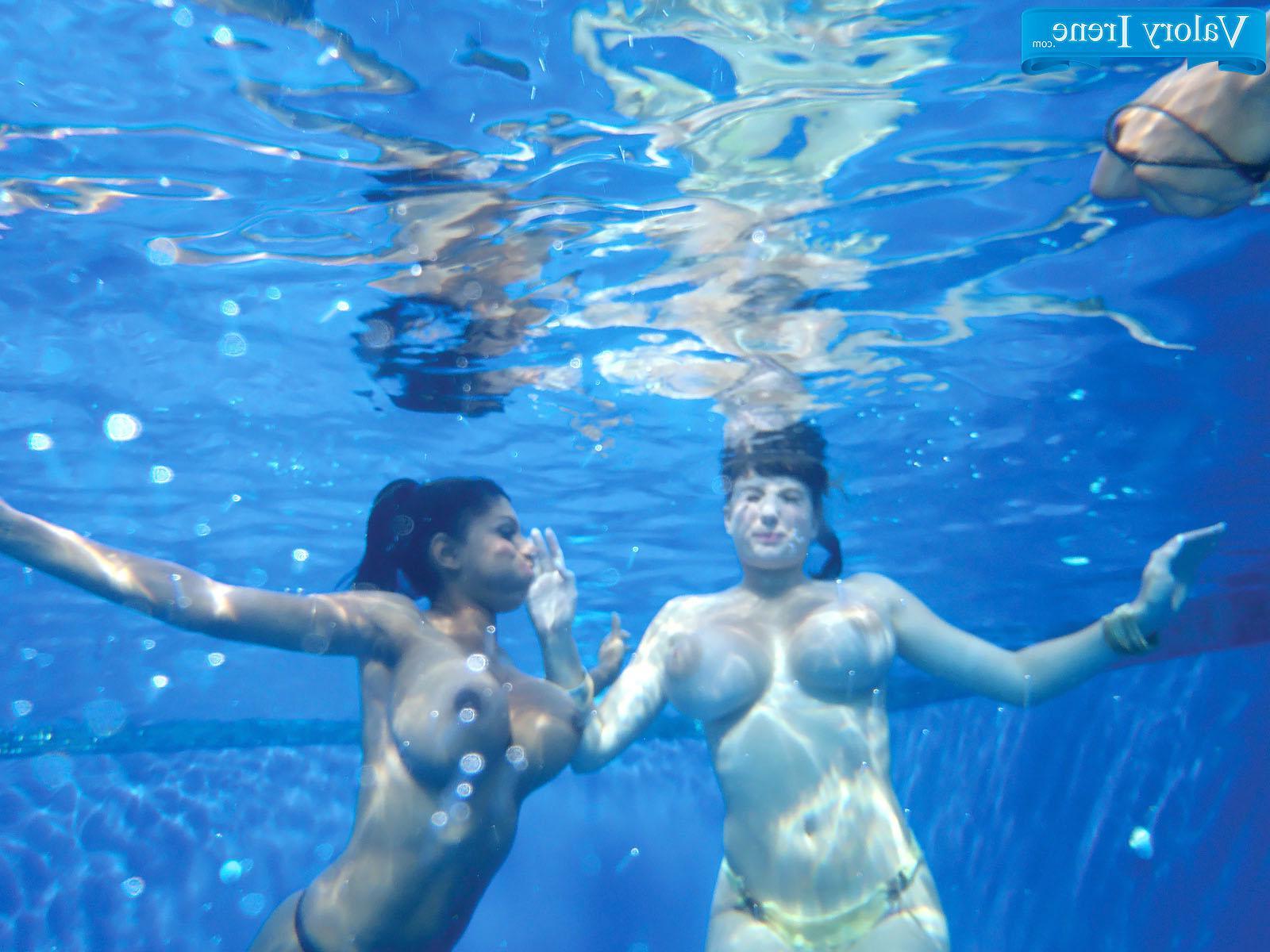 16P Busty hottie Valory Fleur gets together with her friend for some underwater boobage