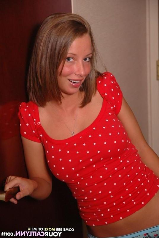 15P Pictures of Your Caitlynn getting ready to fuck