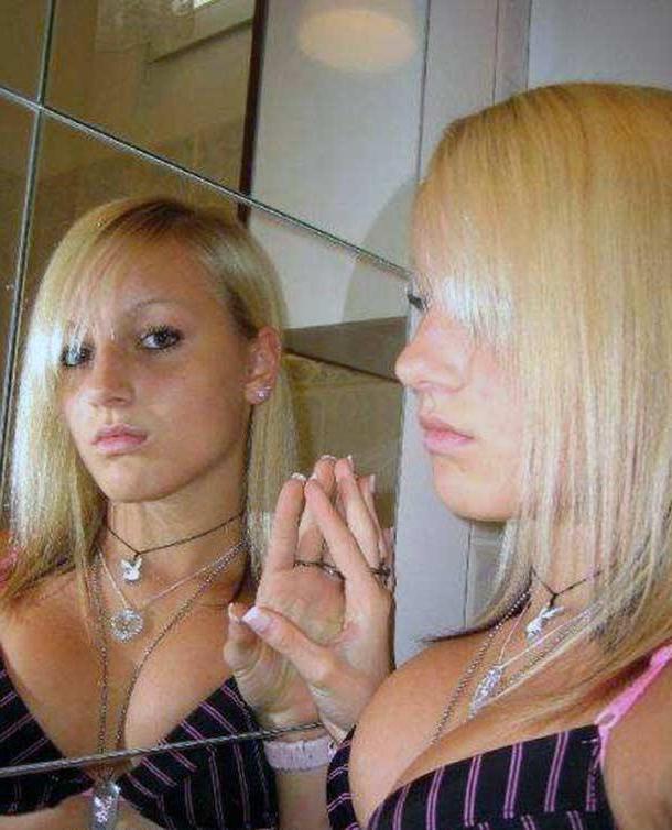 16P Pictures of hot teen girlfriends showing off their boobies