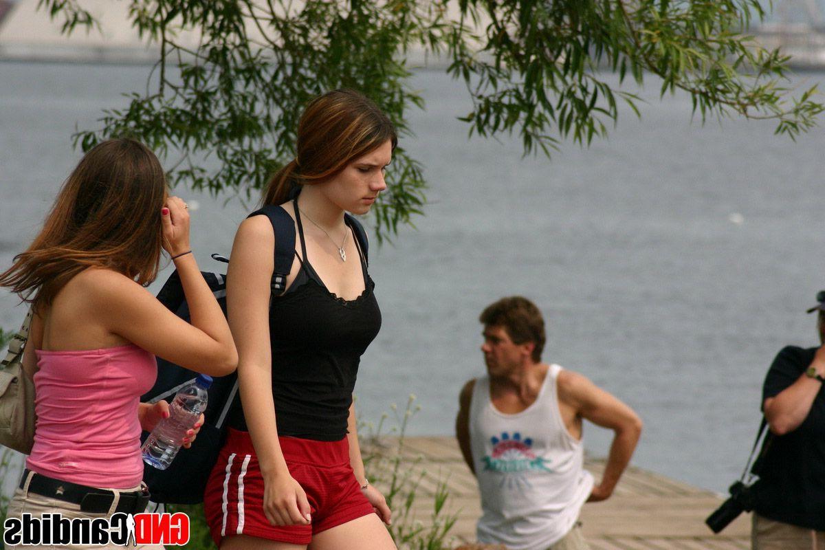 12P Pictures of hot teen girls caught on cam