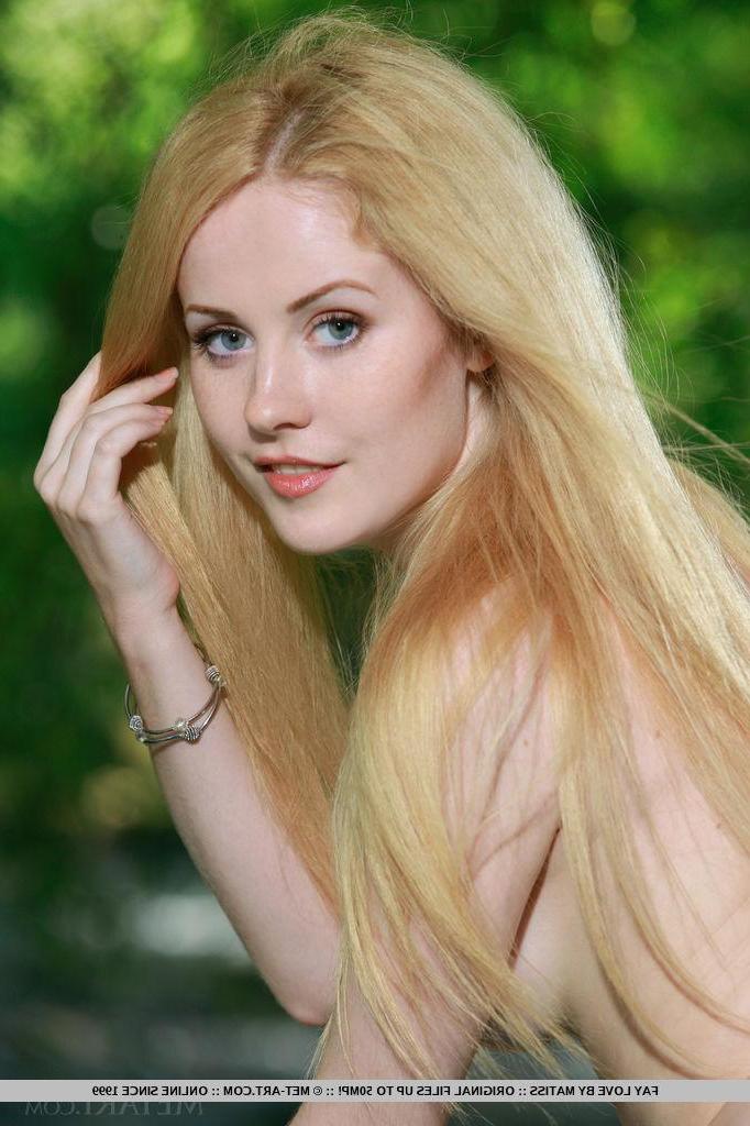 18P Blonde teen Fay Love strips naked for you outside