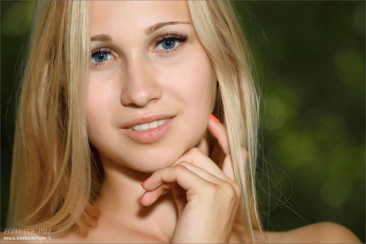 12P MPL Studios Presents Belonika "Autumn Caress"