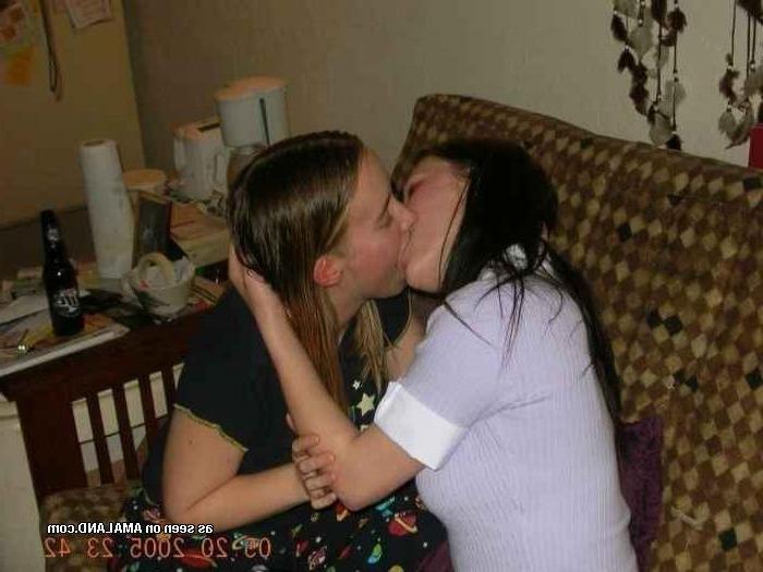 14P Naughty amateur lesbians getting wild for the cam