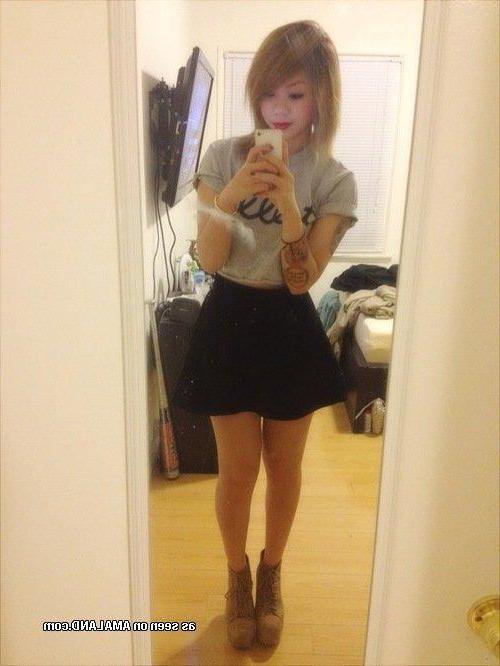 14P Compilation of non-nude girlfriends posing for the cam