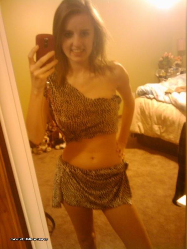 15P Collection of kinky amateur girlfriends selfshooting at home