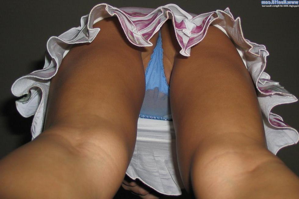 20P Teens show their panties and their tits