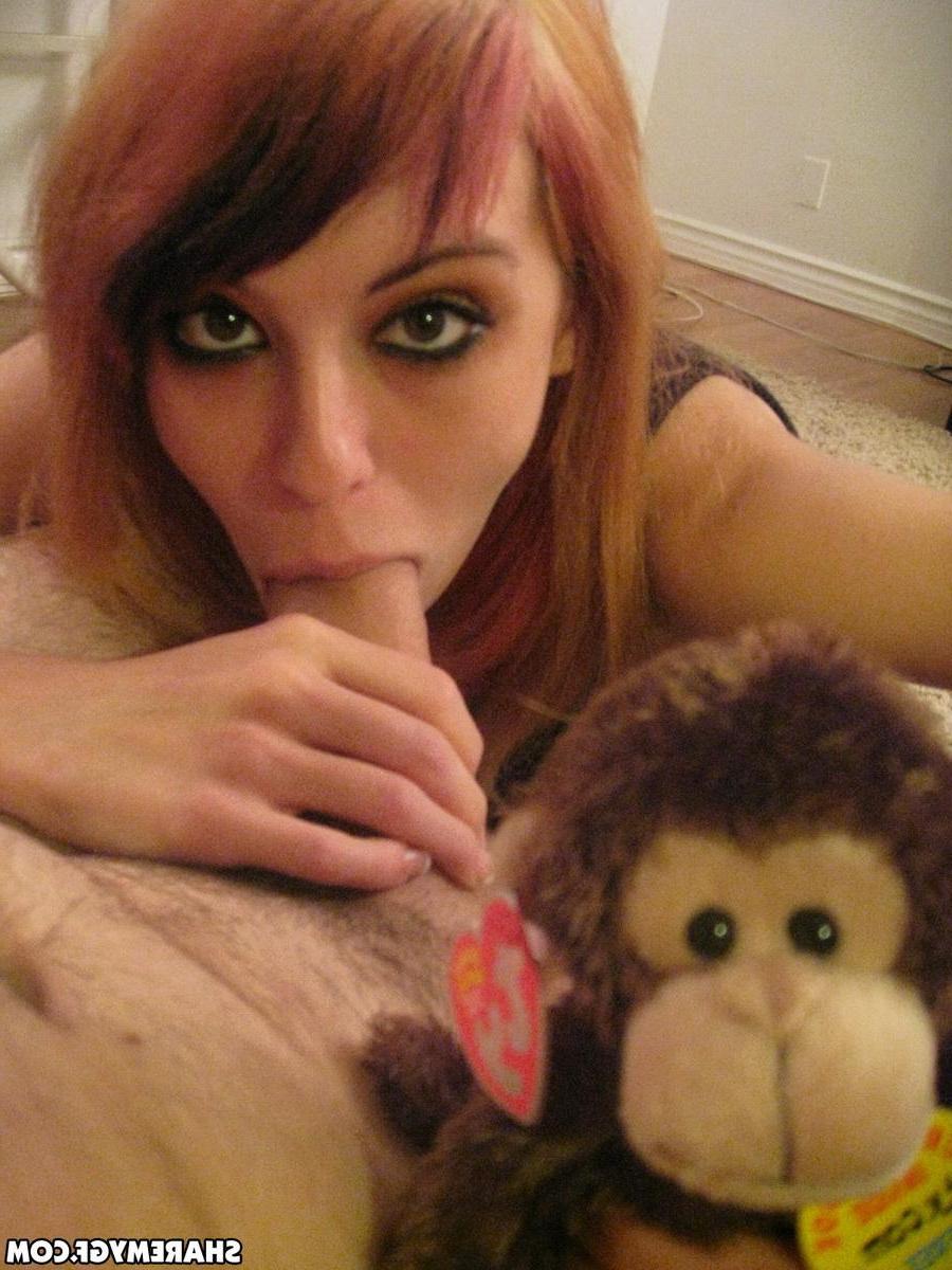 12P Horny girlfriend gets fucked and sucks cock like a pro