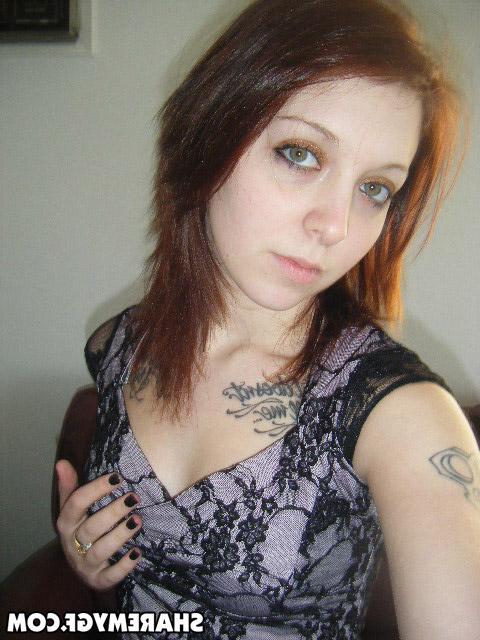 20P Hot tattooed girl takes some sexy pics of herself just for you