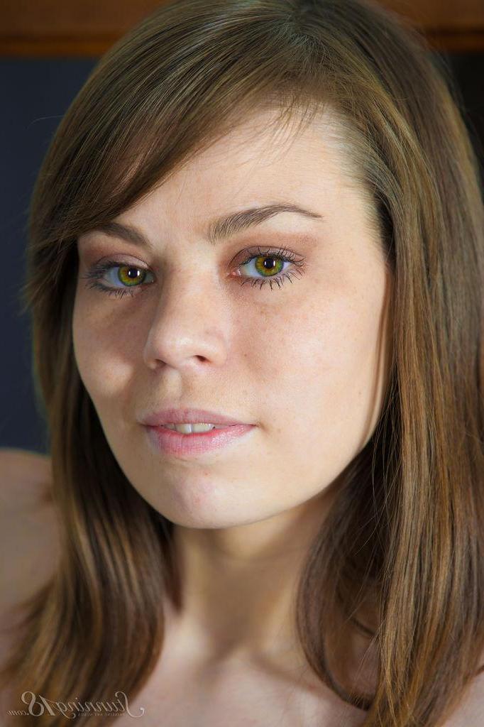 16P Hot teen Jean I strips naked in the bedroom in "Solo"