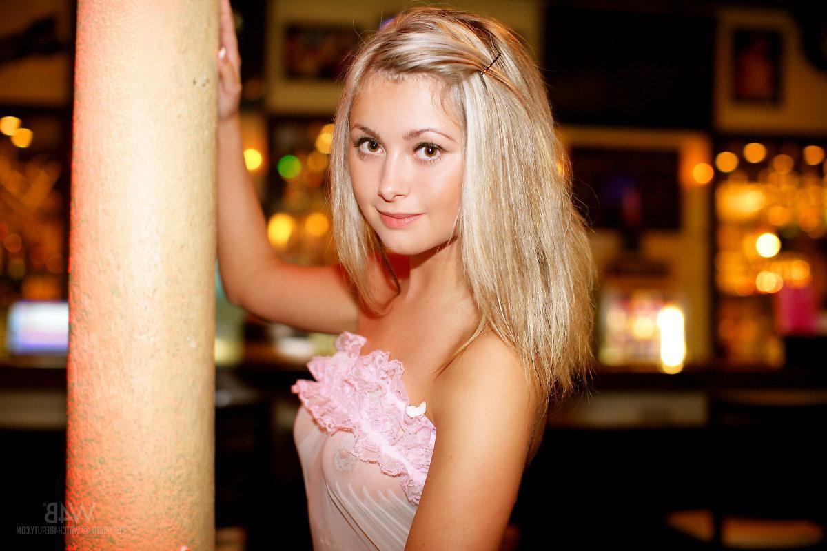 16P Beautiful blonde teen Winter Peach gets naked in various places in "Wild game"