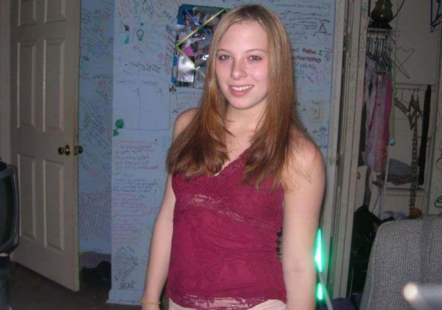 15P Pictures of horny girlfriends showing off on cam
