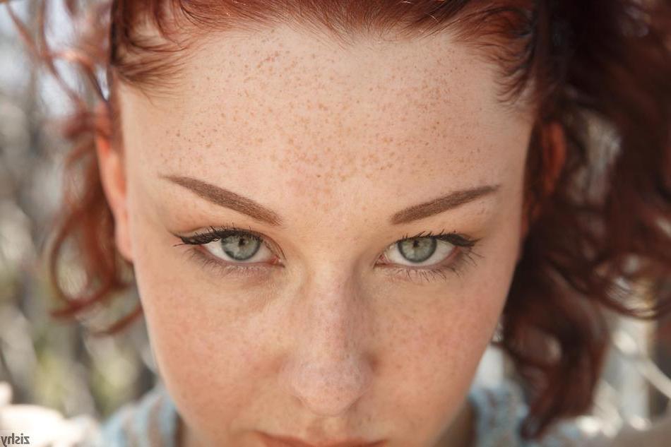 8P Redhead teen Spencer Bisson teases in her dress and panties