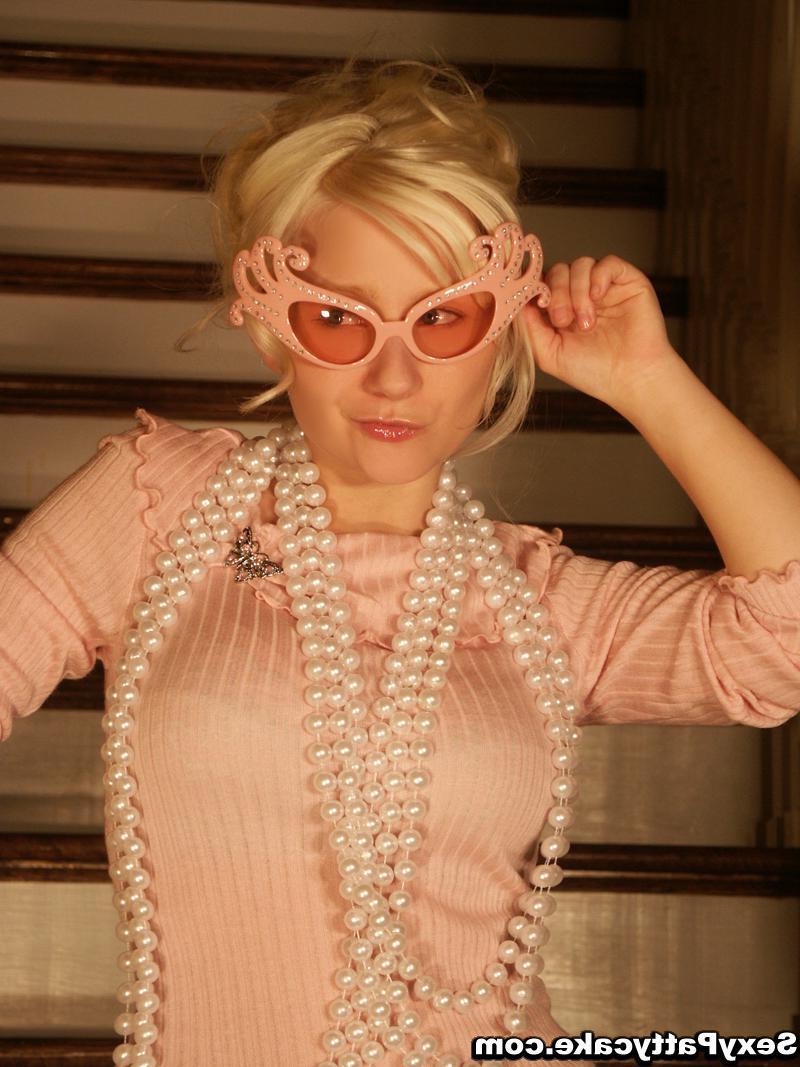 16P Blonde teen Sexy Pattycake teases in pearls and panties