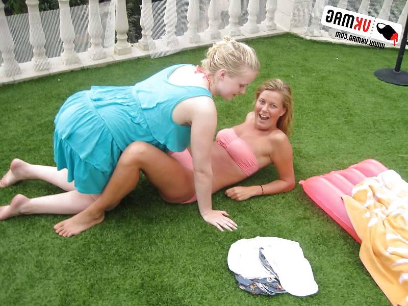 25P Sorority girls on a holiday