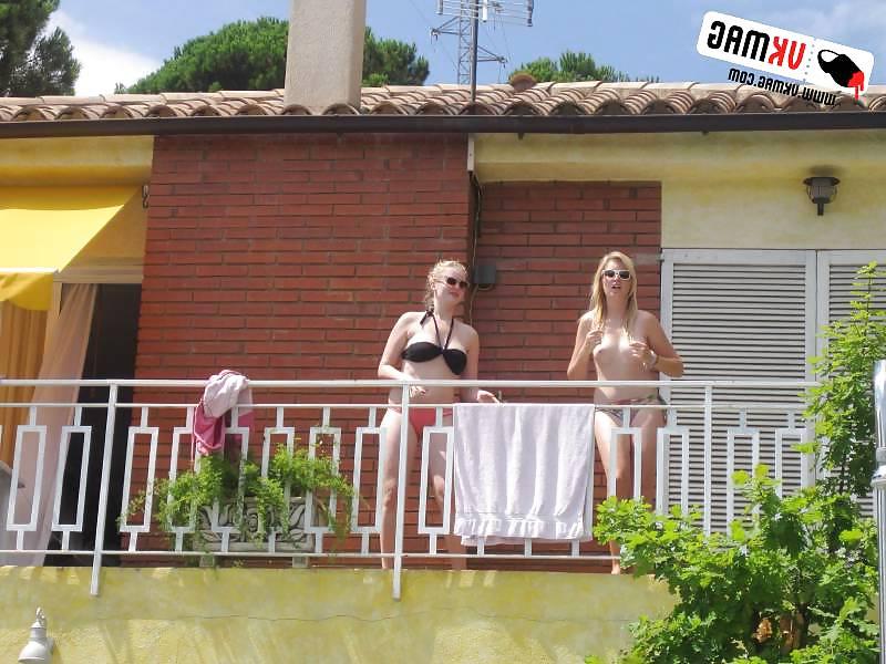 25P Sorority girls on a holiday