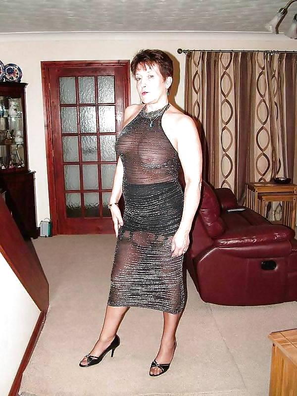 25P Matures in pantyhose 5