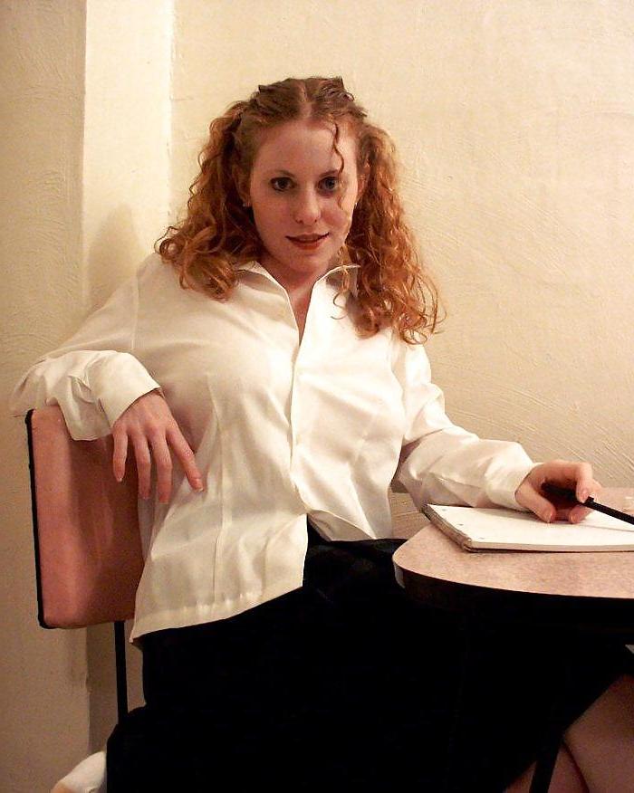 25P KIRA - THE BEAUTIFUL BUSTY REDHEAD  XXXIV