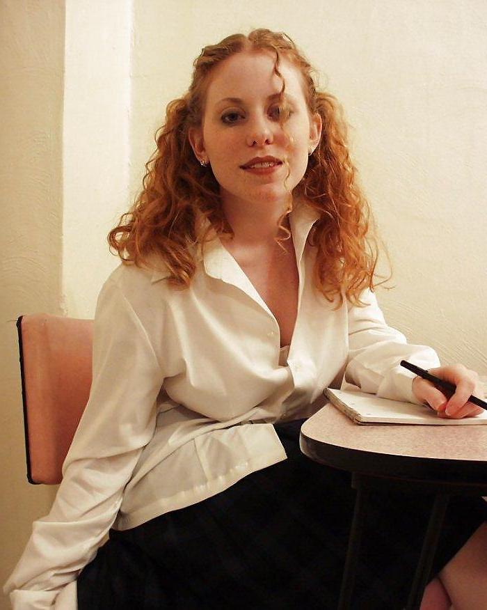 25P KIRA - THE BEAUTIFUL BUSTY REDHEAD  XXXIV