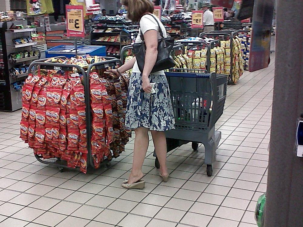 11P Pick n Pay Candid Feet